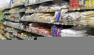 “Rahat” marketdə 2 aydan çox vaxtı keçmiş şirələr satılır - FOTO