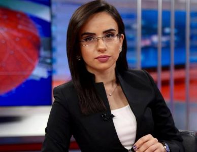 ATV Xəbər”in aparıcısı: “Çox danışdığıma görə anamı məktəbə çağırıb şikayət  etmişdilər” - Medianews
