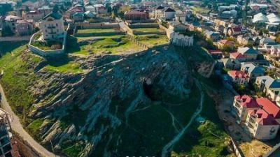 Bakıda dağ satışa çıxarıldı - FOTO