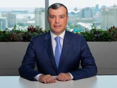 Şəhid Samir Xəlilinin  ailəsi  sovetin  onun babasına verdiyi  32 kv.m  sahəsi olan mənzildə yaşayır...  - Nazir Sahil Babayev 4 kv.m sahəni bu ailəyə çox görür...