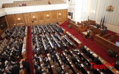Bolqarıstan parlamenti ilk dəfə Ukraynaya hərbi yardımı təsdiqləyib