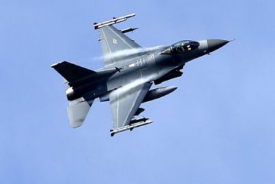 Niderland Ukraynaya "F-16"-ların tədarükünü müzakirə edir