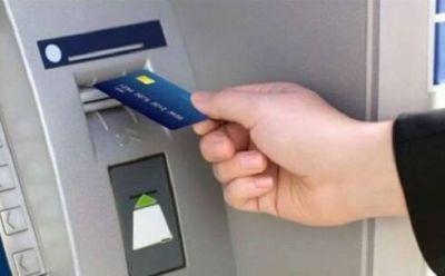 İqtisadçıdan bahalaşmaya etiraz:"SMS benzin istəmir ki?"