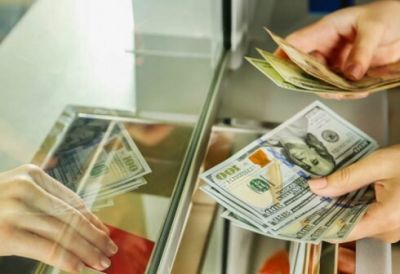 Azərbaycanda dollara tələbat kəskin artıb: növbəti devalvasiya?