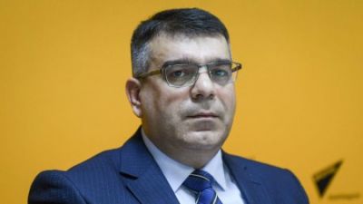 Böyük məbləğlərin dövriyyəsi zamanı pulun mənbəyinin soruşulması normaldır - Elnur Fərzəliyev