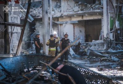 Donetskdə ticarət mərkəzinə raket hücumu: 14 nəfər öldü