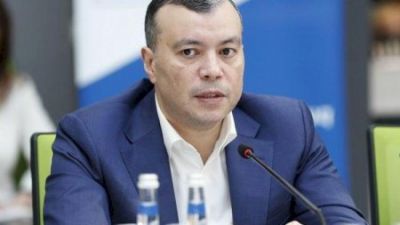 Azərbaycanın dövlət büdcəsi “aşıb-daşır” -