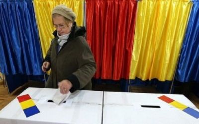 Rumıniyada prezident seçkilərinin ikinci turu üçün səsvermə başlayıb
