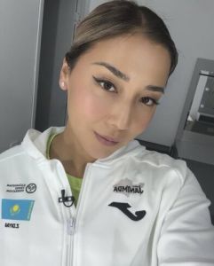 Зарина Дияс за 1 час 24 минуты выиграла со счетом 6:4, 6:3 и стала победительницей турнира!