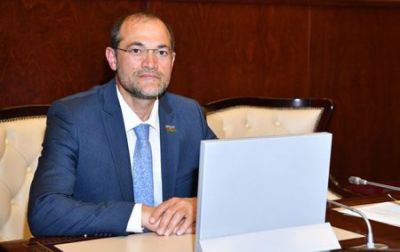 "Vətəndaşlar öz əmlaklarından istifadə edərək kredit ala bilmir" - deputat