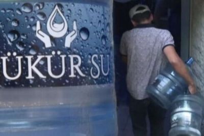 Yasamalda zirzəmidən çıxarılan su insanlara bulaq suyu adı ilə SATILIR – VİDEO