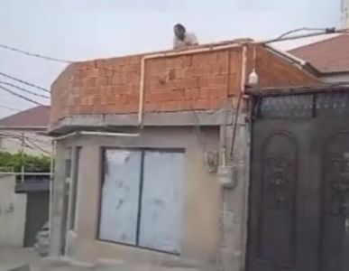 Xətai rayonunda qanunsuz tikintiyə hansı məmur icazə verib?-Video