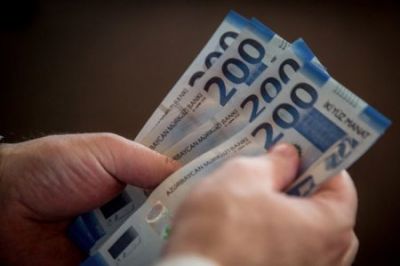 Xankəndidə maaş 1 357 manat, Lerikdə 570 manat